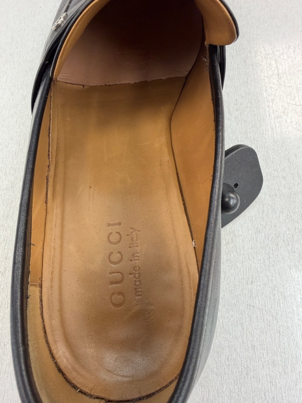 Gucci
Black Leather Slip-On Men's Loafer - Classic Dress Shoe - Picture 6 of 9